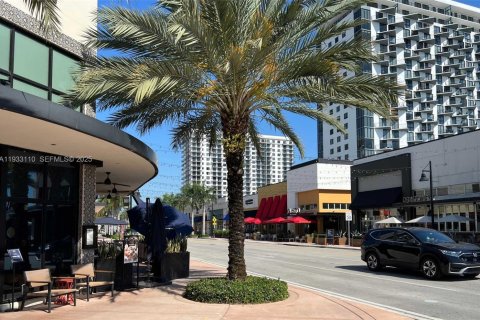 Apartamento en alquiler en Doral, Florida, 1 dormitorio, 64.85 m2 № 1992087 - foto 7