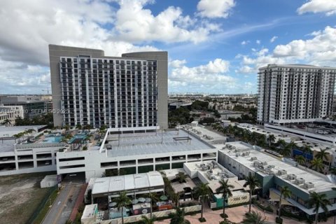 Apartamento en alquiler en Doral, Florida, 1 dormitorio, 64.85 m2 № 1992087 - foto 22