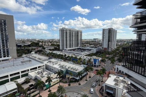 Apartamento en alquiler en Doral, Florida, 1 dormitorio, 64.85 m2 № 1992087 - foto 17