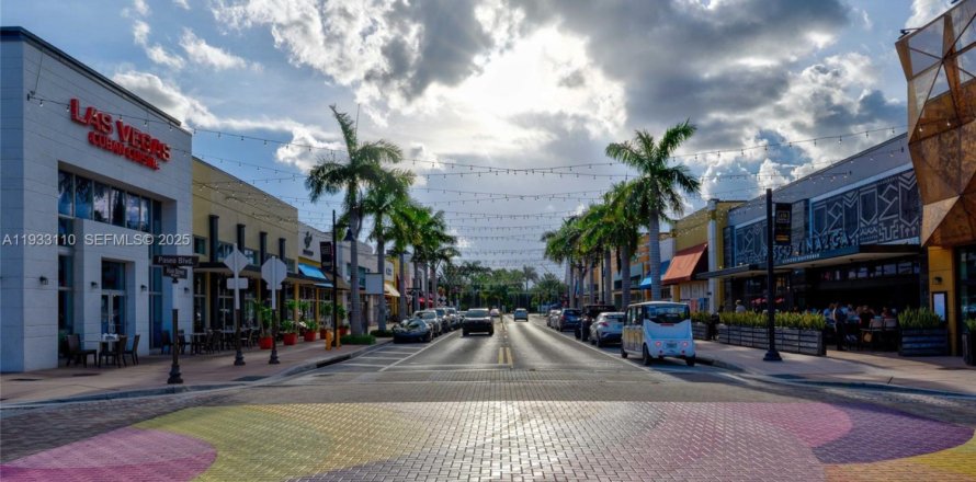 Apartamento en Doral, Florida 1 dormitorio, 64.85 m2 № 1992087