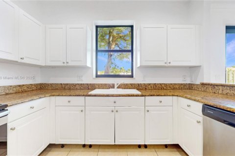 Adosado en venta en Homestead, Florida, 3 dormitorios, 162.95 m2 № 1952018 - foto 9