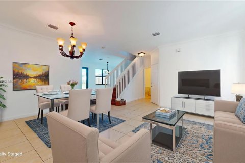 Adosado en venta en Homestead, Florida, 3 dormitorios, 162.95 m2 № 1952018 - foto 5