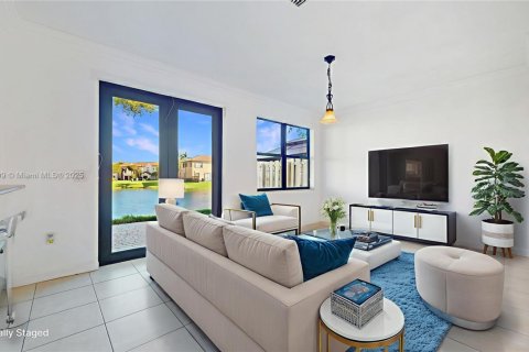 Adosado en venta en Homestead, Florida, 3 dormitorios, 162.95 m2 № 1952018 - foto 10