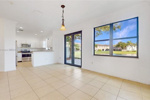 Adosado en venta en Homestead, Florida, 3 dormitorios, 162.95 m2 № 1952018 - foto 11