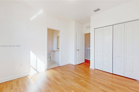 Adosado en venta en Homestead, Florida, 3 dormitorios, 162.95 m2 № 1952018 - foto 17