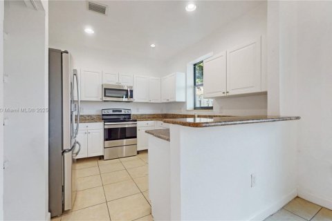Adosado en venta en Homestead, Florida, 3 dormitorios, 162.95 m2 № 1952018 - foto 7