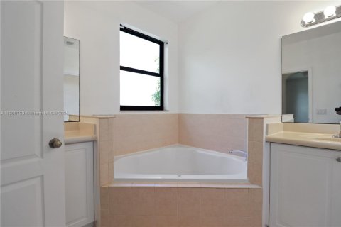 Adosado en venta en Homestead, Florida, 3 dormitorios, 162.95 m2 № 1952018 - foto 15