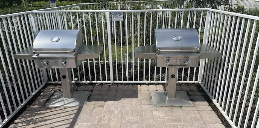 Casa en Lake Worth, Florida 5 dormitorios, 272.2 m2 № 936780