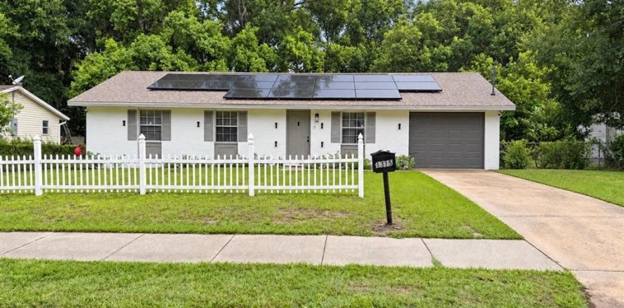 Villa ou maison à DeLand, Floride 3 chambres, 95.22 m2 № 2414013