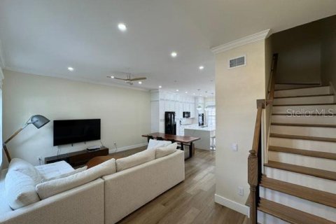 Touwnhouse à louer à Celebration, Floride: 4 chambres, 189.99 m2 № 2110256 - photo 2