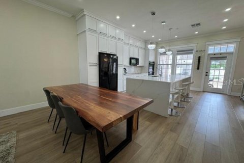 Touwnhouse à louer à Celebration, Floride: 4 chambres, 189.99 m2 № 2110256 - photo 7