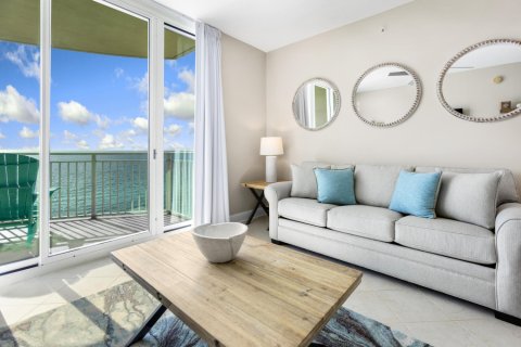 Copropriété à vendre à Panama City Beach, Floride: 1 chambre, 102.56 m2 № 561176 - photo 1