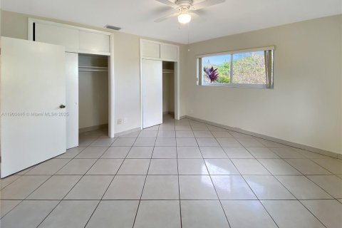 Снять в аренду виллу или дом в Майами, Флорида 3 спальни, 144.93м2, № 1952807 - фото 18