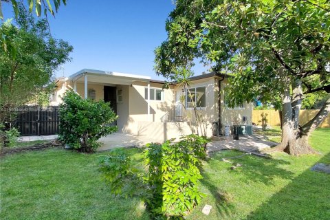 Снять в аренду виллу или дом в Майами, Флорида 3 спальни, 144.93м2, № 1952807 - фото 23