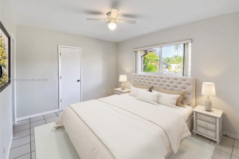 Снять в аренду виллу или дом в Майами, Флорида 3 спальни, 144.93м2, № 1952807 - фото 15