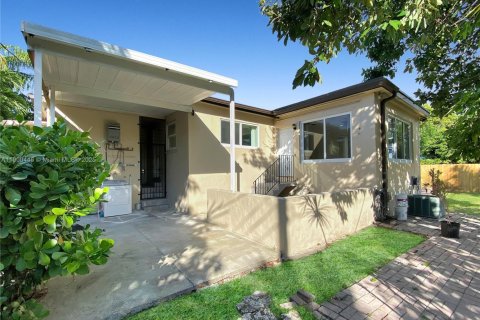 Снять в аренду виллу или дом в Майами, Флорида 3 спальни, 144.93м2, № 1952807 - фото 22