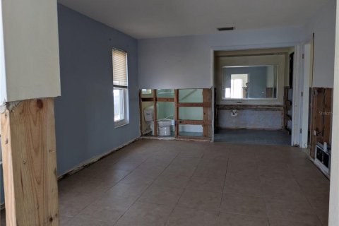 House in Saint Pete Beach, Florida 5 bedrooms, 240.06 sq.m. № 1673244 - photo 24