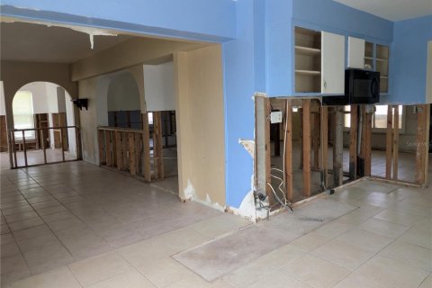 House in Saint Pete Beach, Florida 5 bedrooms, 240.06 sq.m. № 1673244 - photo 25