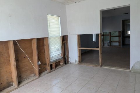 House in Saint Pete Beach, Florida 5 bedrooms, 240.06 sq.m. № 1673244 - photo 27