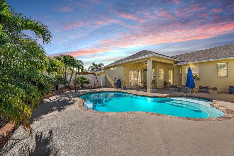 House in Port St. Lucie, Florida 3 bedrooms, 213.4 sq.m. № 2178123 - photo 28