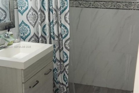 Casa en venta en Hollywood, Florida, 5 dormitorios, 140.47 m2 № 1999701 - foto 10