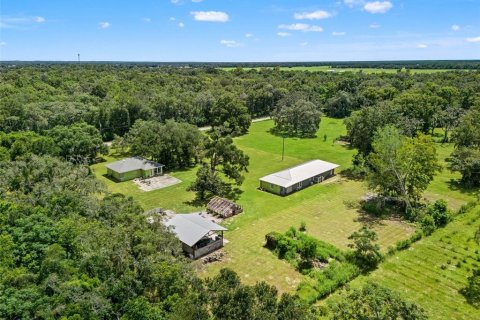 Casa en Brooksville, Florida 4 dormitorios, 276.01 m2 № 2367196