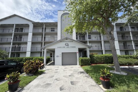 Condo à Pembroke Pines, Floride, 2 chambres  № 2170965