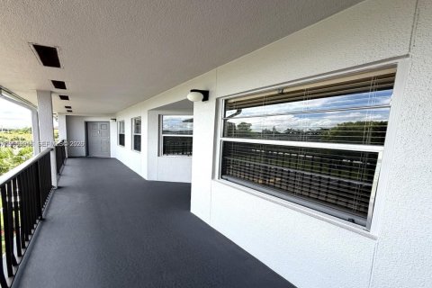 Copropriété à louer à Pembroke Pines, Floride: 2 chambres, 102.19 m2 № 2170965 - photo 18