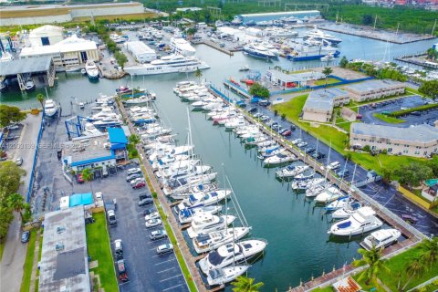 Купить виллу или дом в Дания-Бич, Флорида 3 спальни, 232.72м2, № 2066325 - фото 14