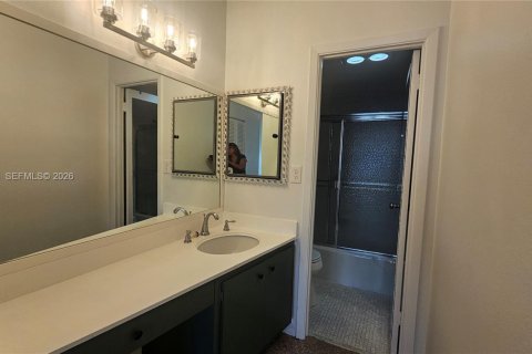 Снять в аренду кондоминиум в Халландейл-Бич, Флорида 2 спальни, 115.2м2, № 2033997 - фото 12