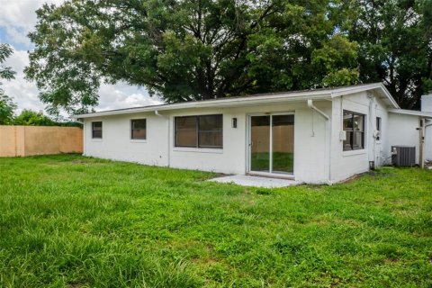 House in Orlando, Florida 3 bedrooms, 162.49 sq.m. № 1813327 - photo 25