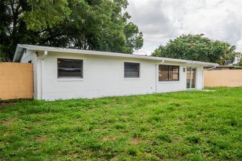 House in Orlando, Florida 3 bedrooms, 162.49 sq.m. № 1813327 - photo 23