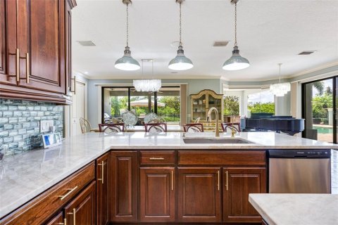 Casa en venta en Bradenton, Florida, 4 dormitorios, 472.87 m2 № 1793972 - foto 22
