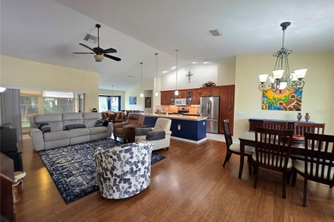 Villa ou maison à vendre à Spring Hill, Floride: 3 chambres, 160.72 m2 № 2427572 - photo 3