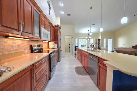 Villa ou maison à vendre à Spring Hill, Floride: 3 chambres, 160.72 m2 № 2427572 - photo 10