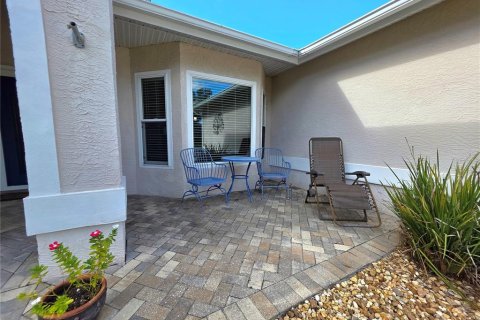Villa ou maison à vendre à Spring Hill, Floride: 3 chambres, 160.72 m2 № 2427572 - photo 2