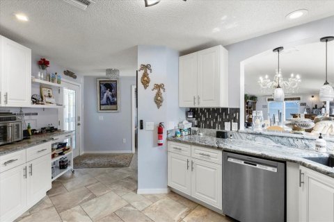 Villa ou maison à vendre à The Villages, Floride: 2 chambres, 125.14 m2 № 1616080 - photo 6