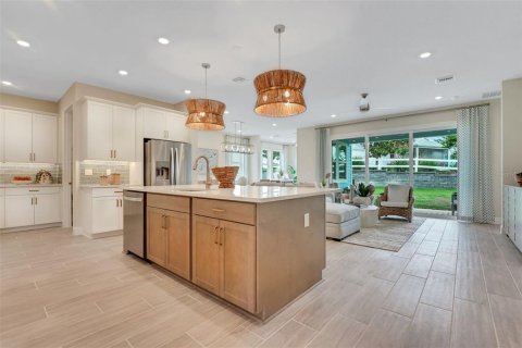House in Lady Lake, Florida 2 bedrooms, 168.34 sq.m. № 1580316 - photo 16
