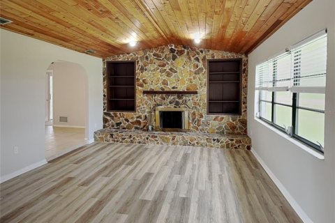 Casa en alquiler en Port Charlotte, Florida, 3 dormitorios, 157.1 m2 № 1911055 - foto 2