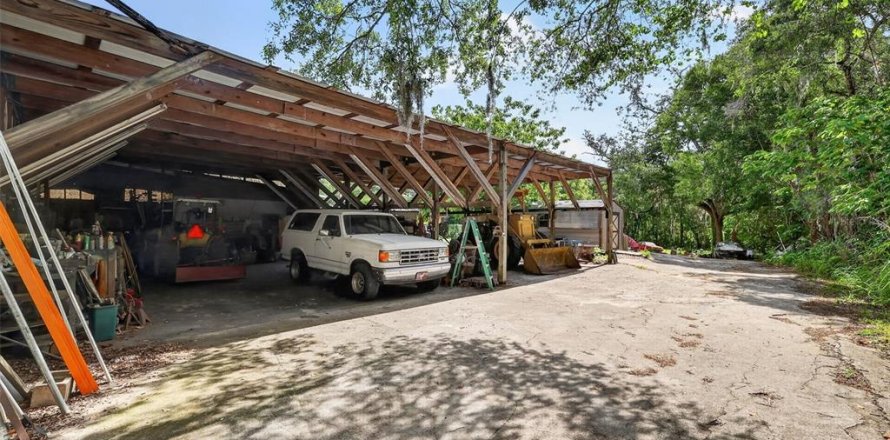 Immobilier commercial à Lady Lake, Floride № 2120222