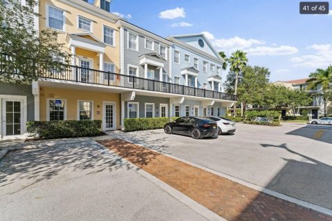 Condo in Jupiter, Florida, 2 bedrooms  № 1221276 - photo 1