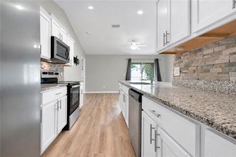 Villa ou maison à vendre à Bartow, Floride: 3 chambres, 113.99 m2 № 2330258 - photo 5