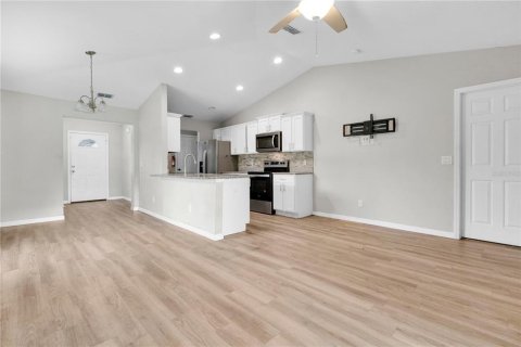 Villa ou maison à vendre à Bartow, Floride: 3 chambres, 113.99 m2 № 2330258 - photo 3