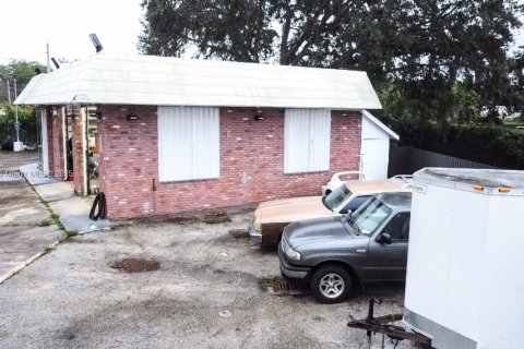 Immobilier commercial à vendre à Miami, Floride № 1942596 - photo 17