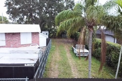 Immobilier commercial à vendre à Miami, Floride № 1942596 - photo 21