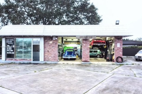 Immobilier commercial à vendre à Miami, Floride № 1942596 - photo 10