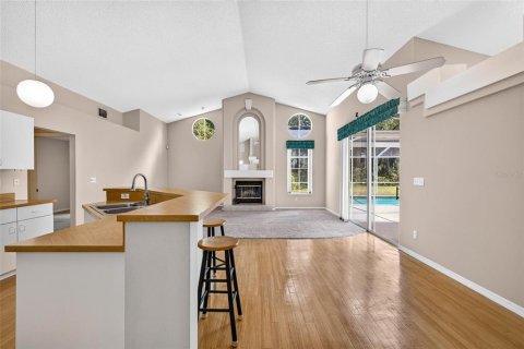 House in Plant City, Florida 3 bedrooms, 168.25 sq.m. № 2350030 - photo 13