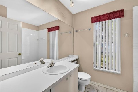 House in Plant City, Florida 3 bedrooms, 168.25 sq.m. № 2350030 - photo 25