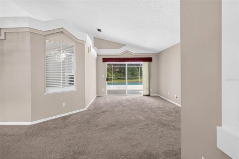 House in Plant City, Florida 3 bedrooms, 168.25 sq.m. № 2350030 - photo 7