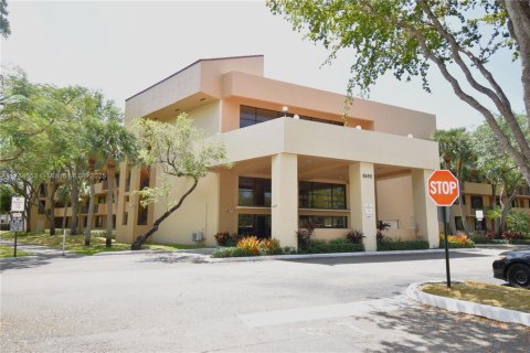 Condominio en venta en Plantation, Florida, 2 dormitorios, 101.36 m2 № 1638787 - foto 1